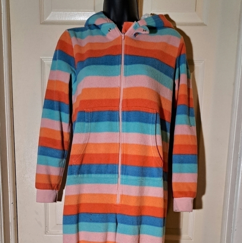 Gymboree XL one Piece striped night suite